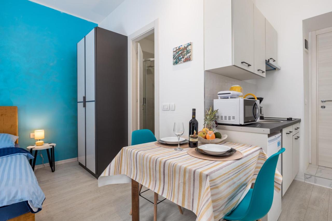Studio Apartments Fran'S Rijeka Exterior photo