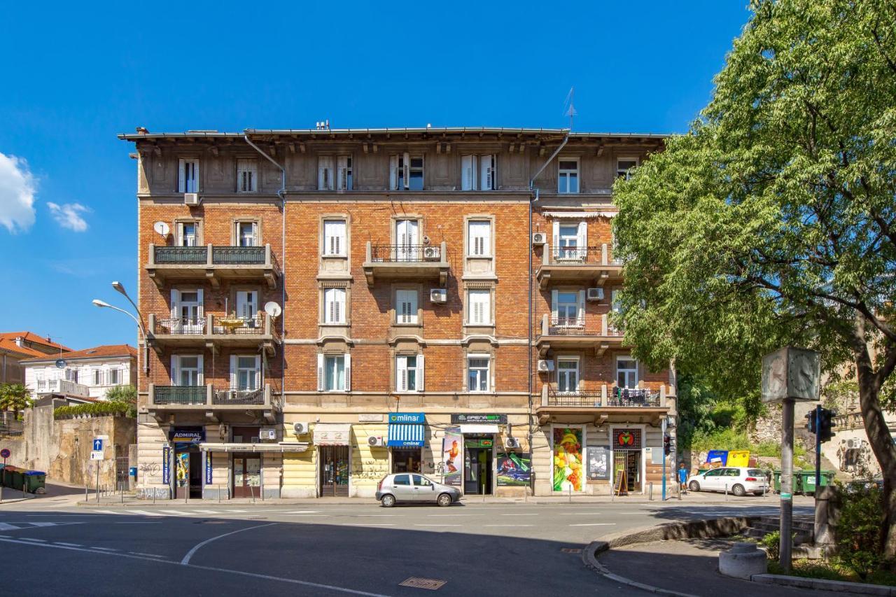 Studio Apartments Fran'S Rijeka Exterior photo
