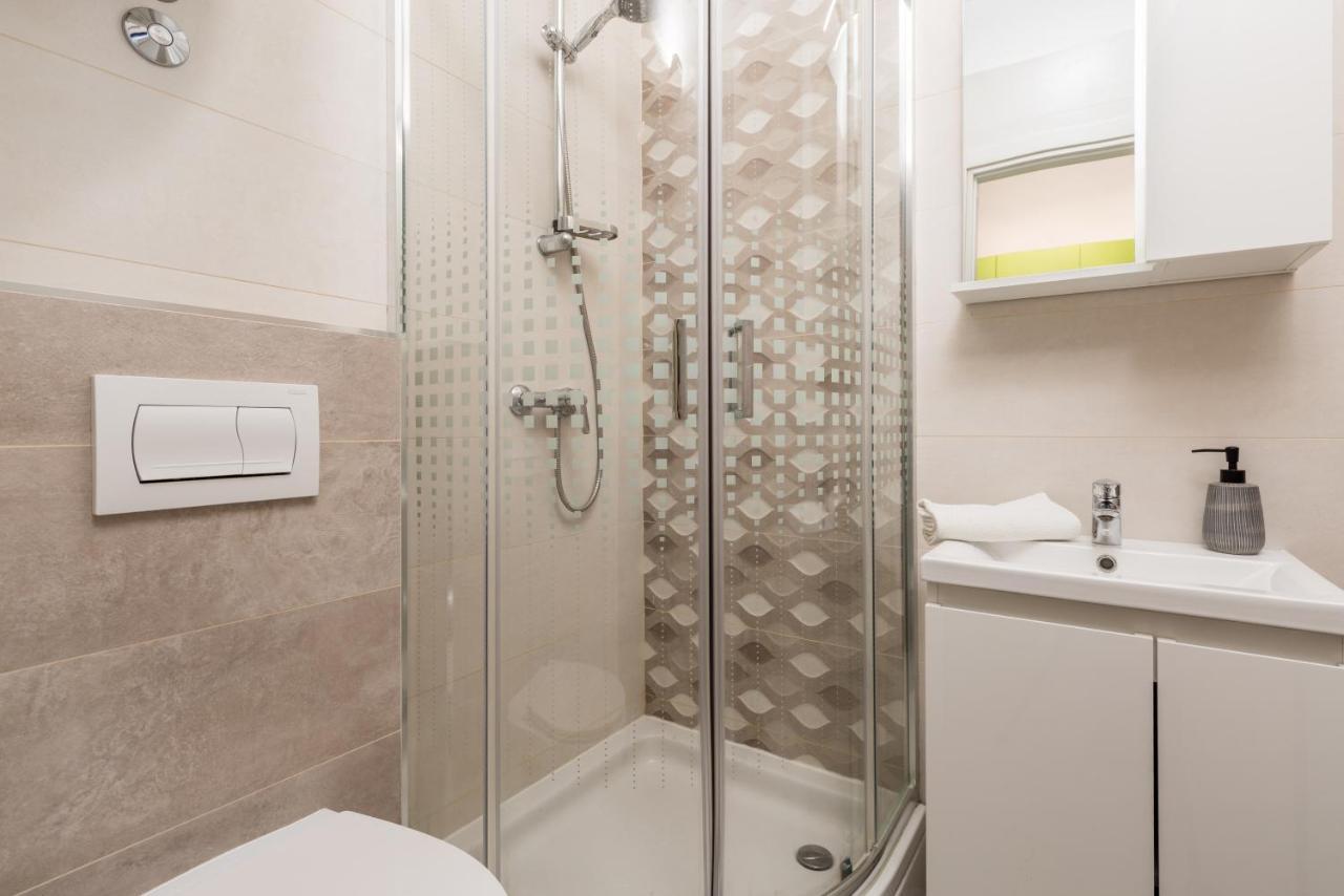 Studio Apartments Fran'S Rijeka Exterior photo