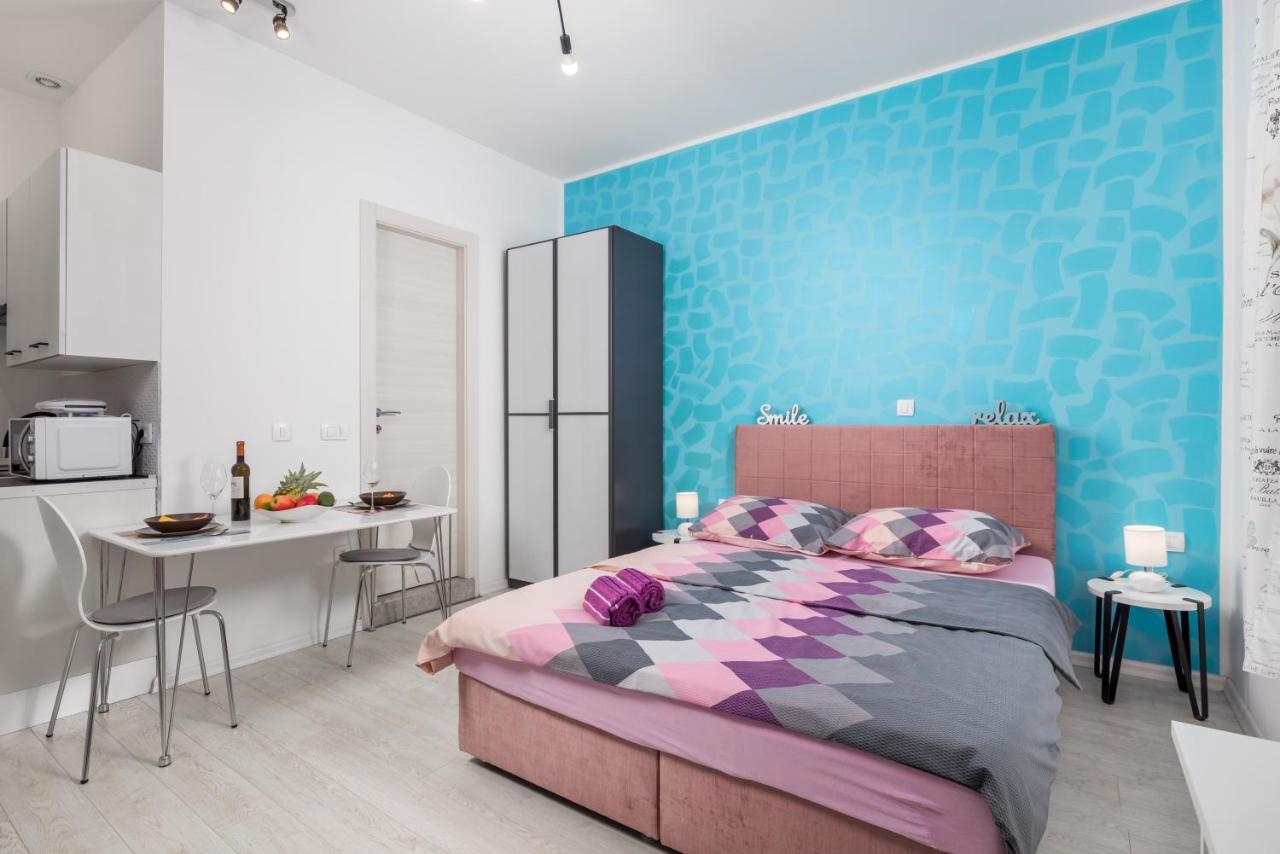 Studio Apartments Fran'S Rijeka Exterior photo