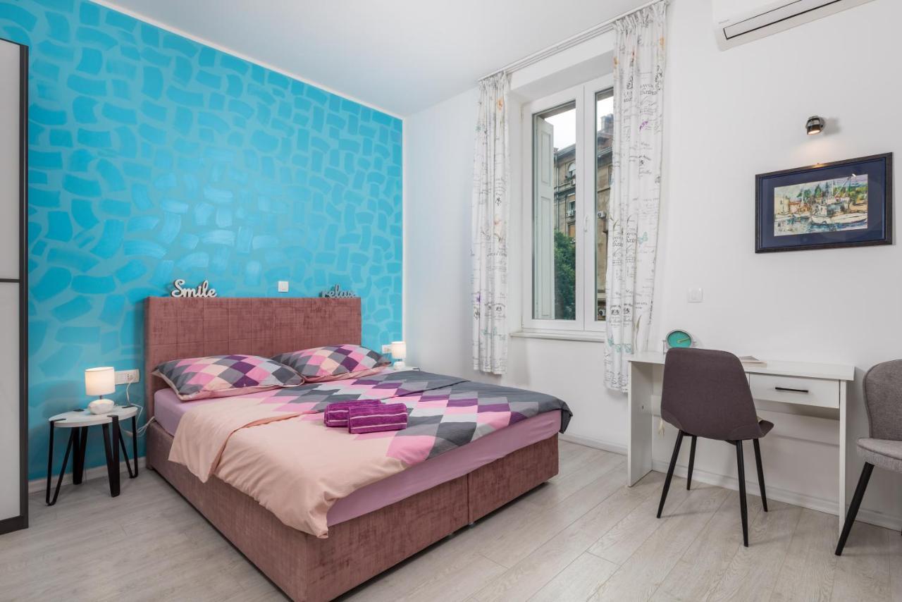 Studio Apartments Fran'S Rijeka Exterior photo