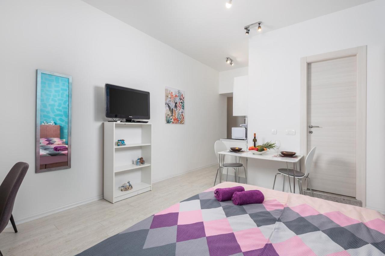 Studio Apartments Fran'S Rijeka Exterior photo